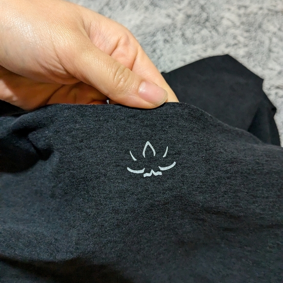 Beyond Yoga Black Midi Dress - Picture 5 of 9